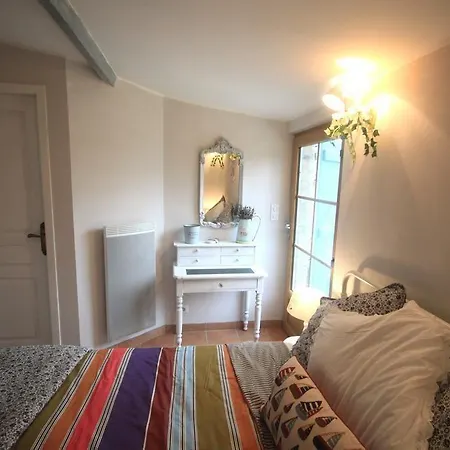Le Clos Du Marais Frühstückspension *